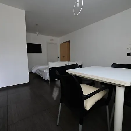 Apartament Le Di Emma Matera